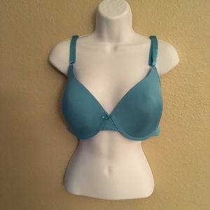 🐞Jessica Simpson bra size 38D